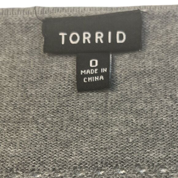 Torrid Gray Heart Print Knit Sweater Size 0 Short Sleeve V-Neck Pullover - Picture 3 of 7